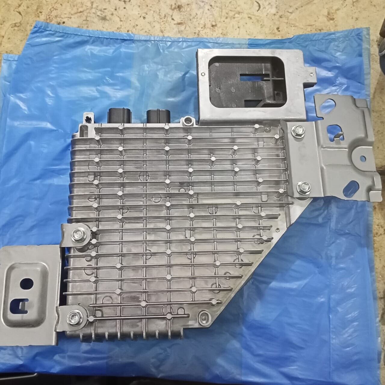 Mazda 6 2021 + Converter DCDC GW3B67Y60