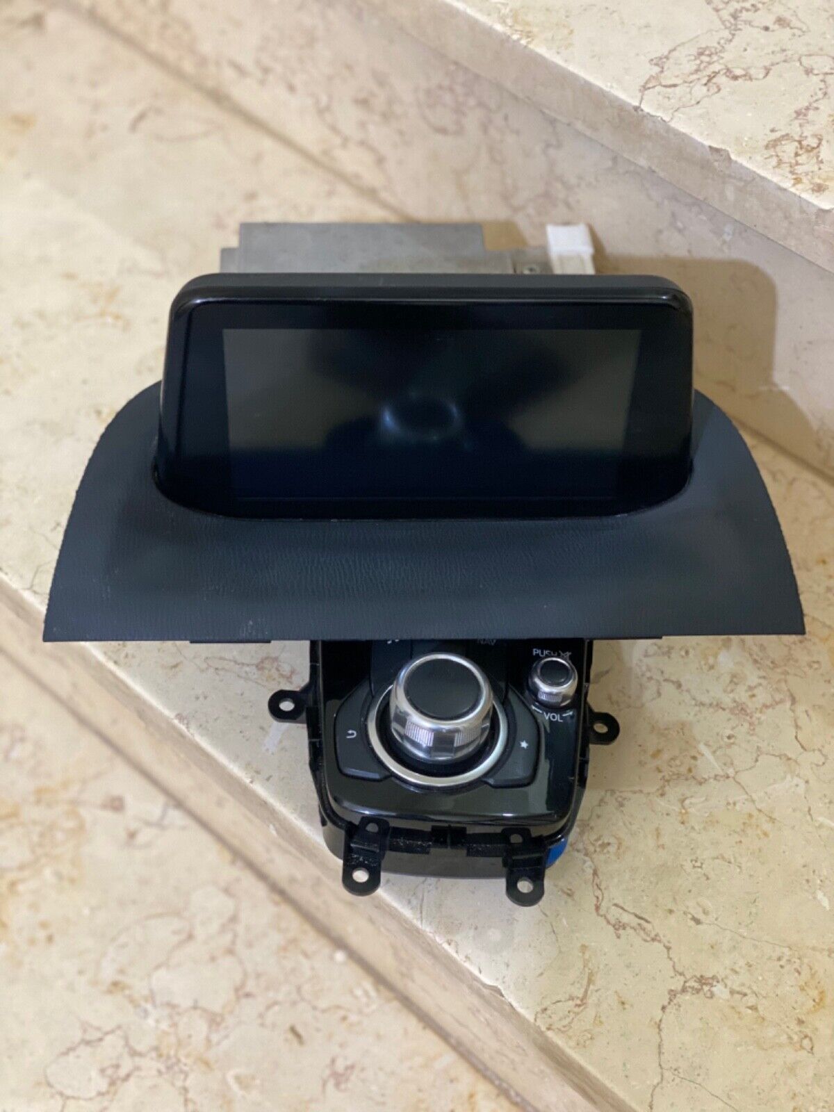 MAZDA 3 2014-2018 original GPS NAVIGATION DISPLAY Informations & center console