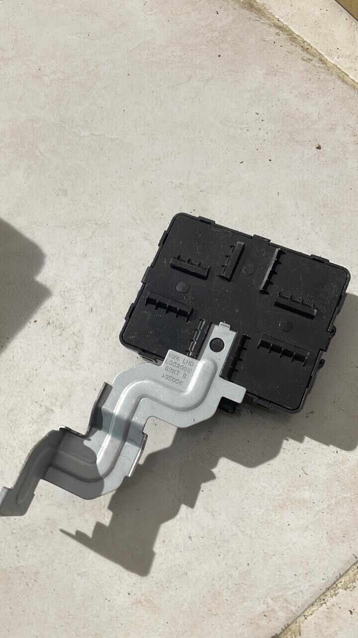 Hyundai Tucson 2021 2023 OEM LDC 200 W control assembly 95300N9000