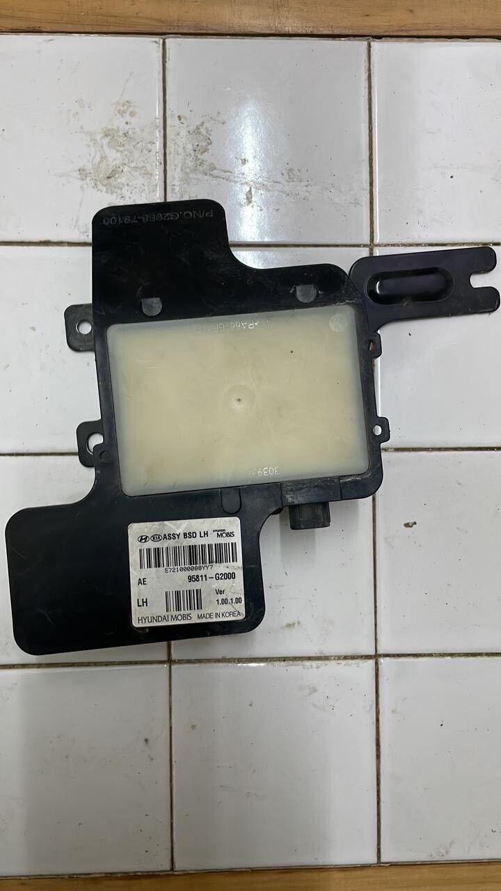 Hyundai Ioniq 2018 Rear Left Radar Spot Assist Sensor 95811G2000