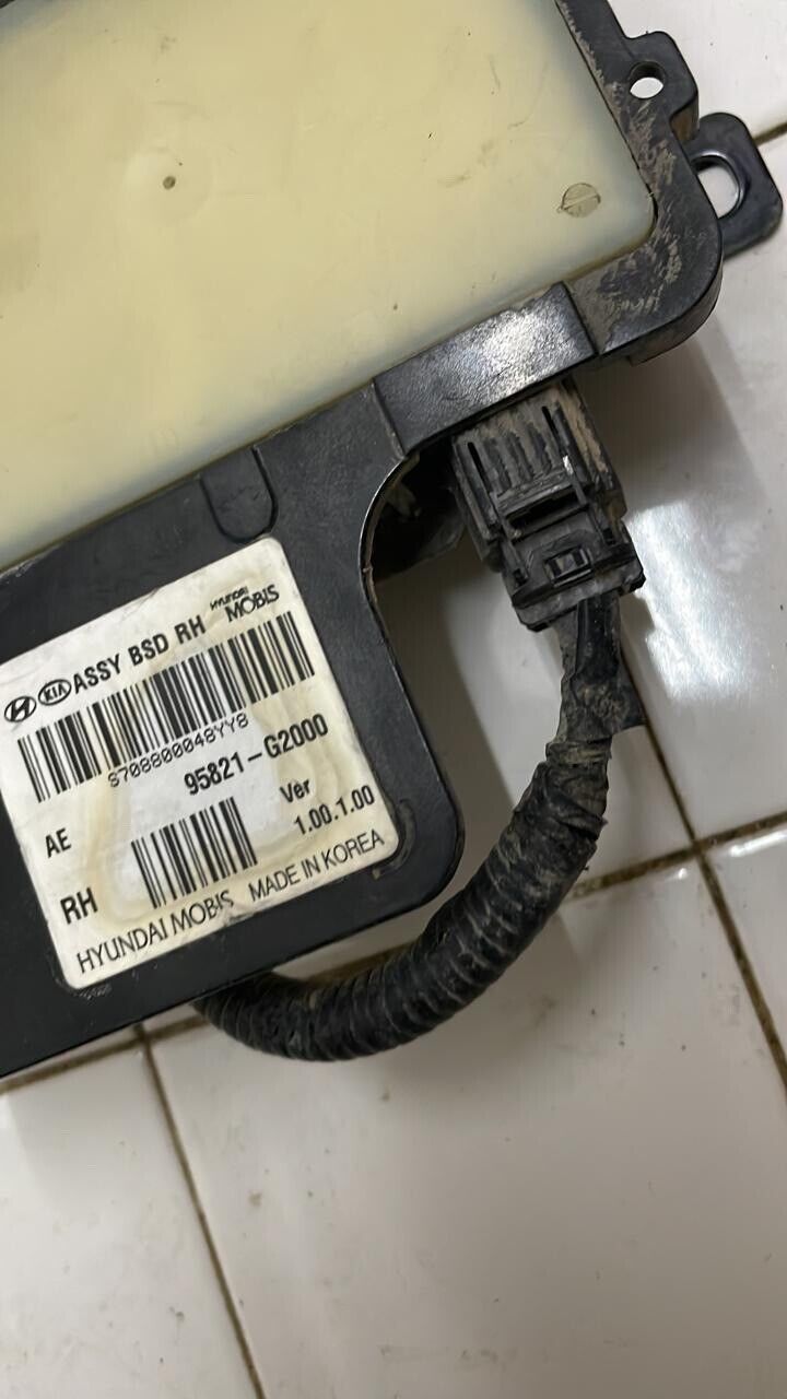 Hyundai Ioniq 2018 Rear Radar Spot Assist Sensor Set 95821G2000 95811G2000