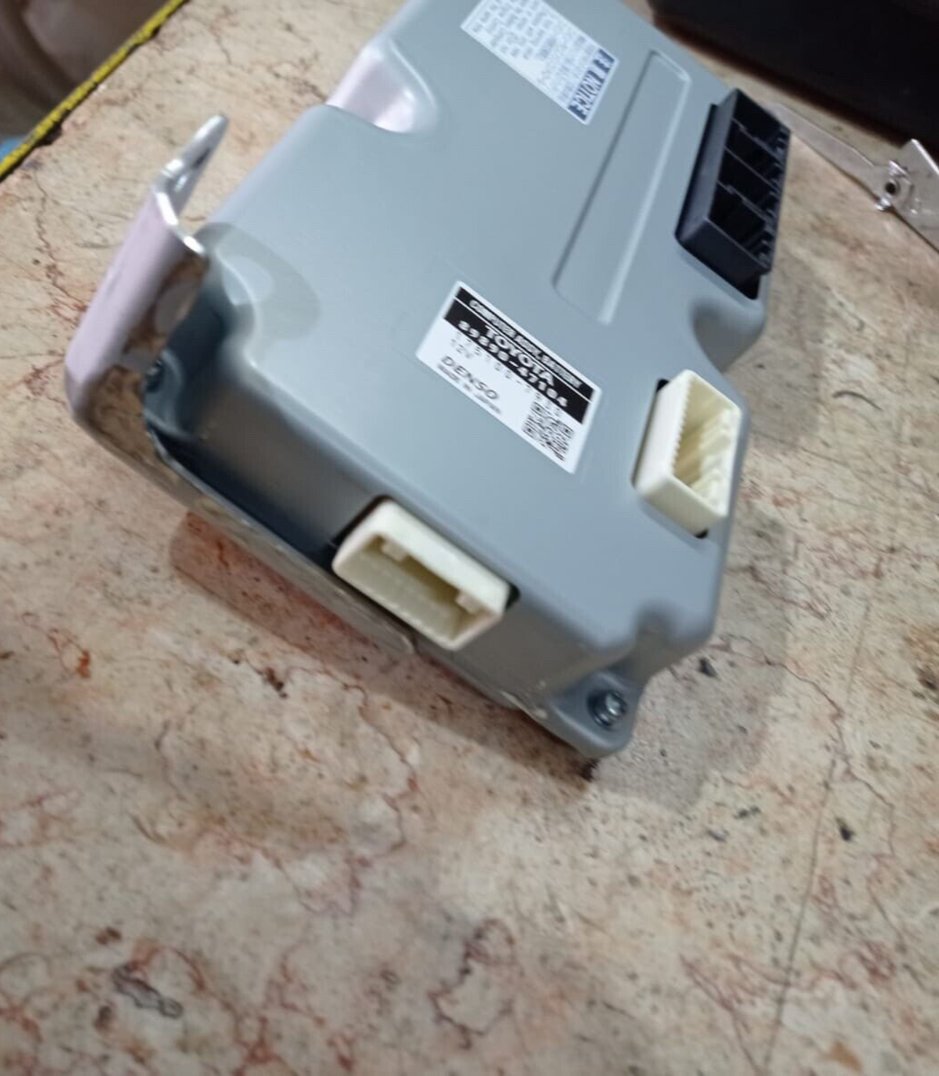 Toyota CHR 2019 2022 OEM hybrid battery computer 8989047104