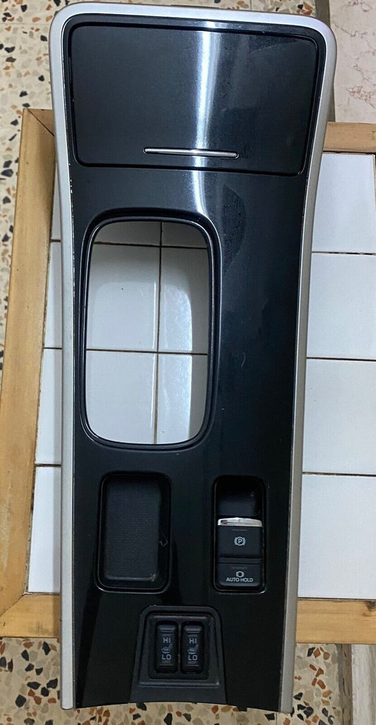 Mitsubishi outlander 2017 2020 Parking button auto hold cup holders Tray panel