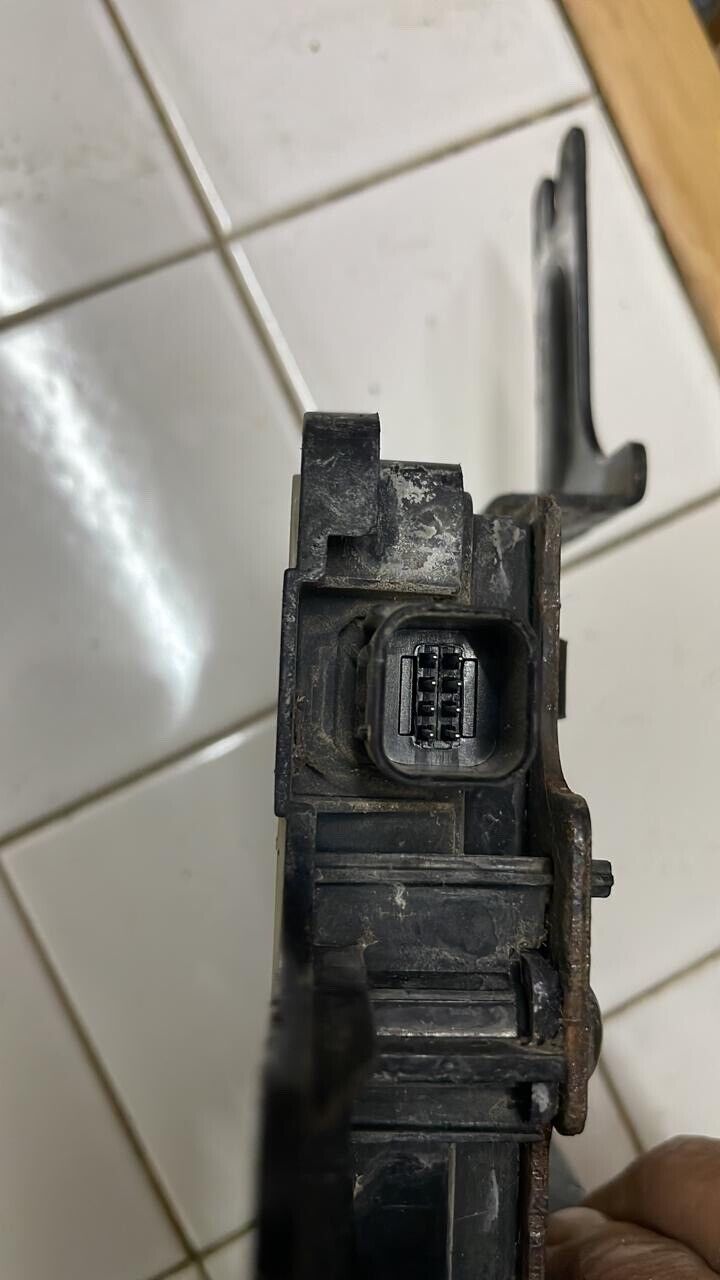 Hyundai Ioniq 2018 Rear Left Radar Spot Assist Sensor 95811G2000