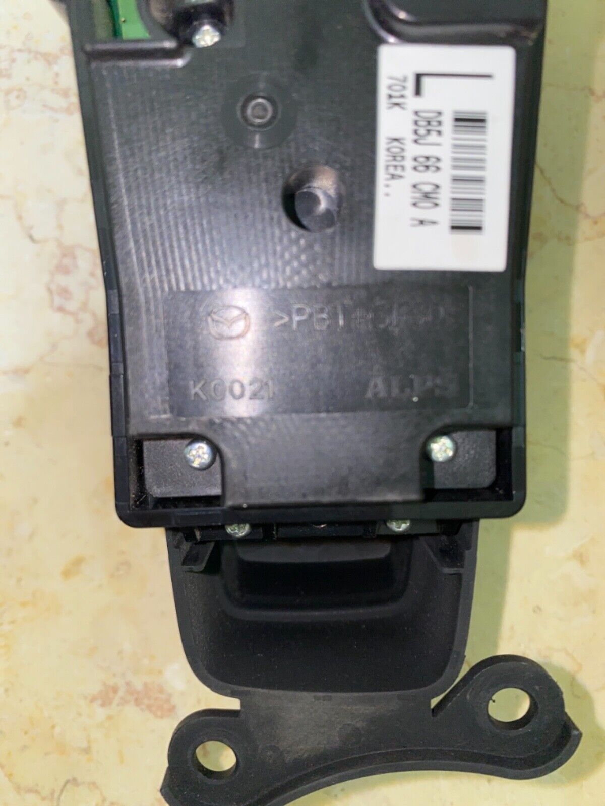 CONTROL SWITCH MAZDA CX3 2 CENTER CONSOLE 2016 2017 2018 2019 LDB5J66CMOA