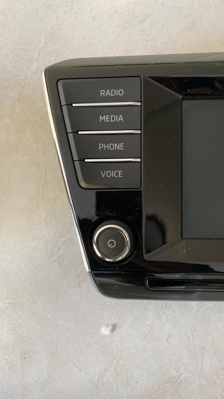 Skoda suberb 2019 OEM head unit radio multifunction display 3V0919605