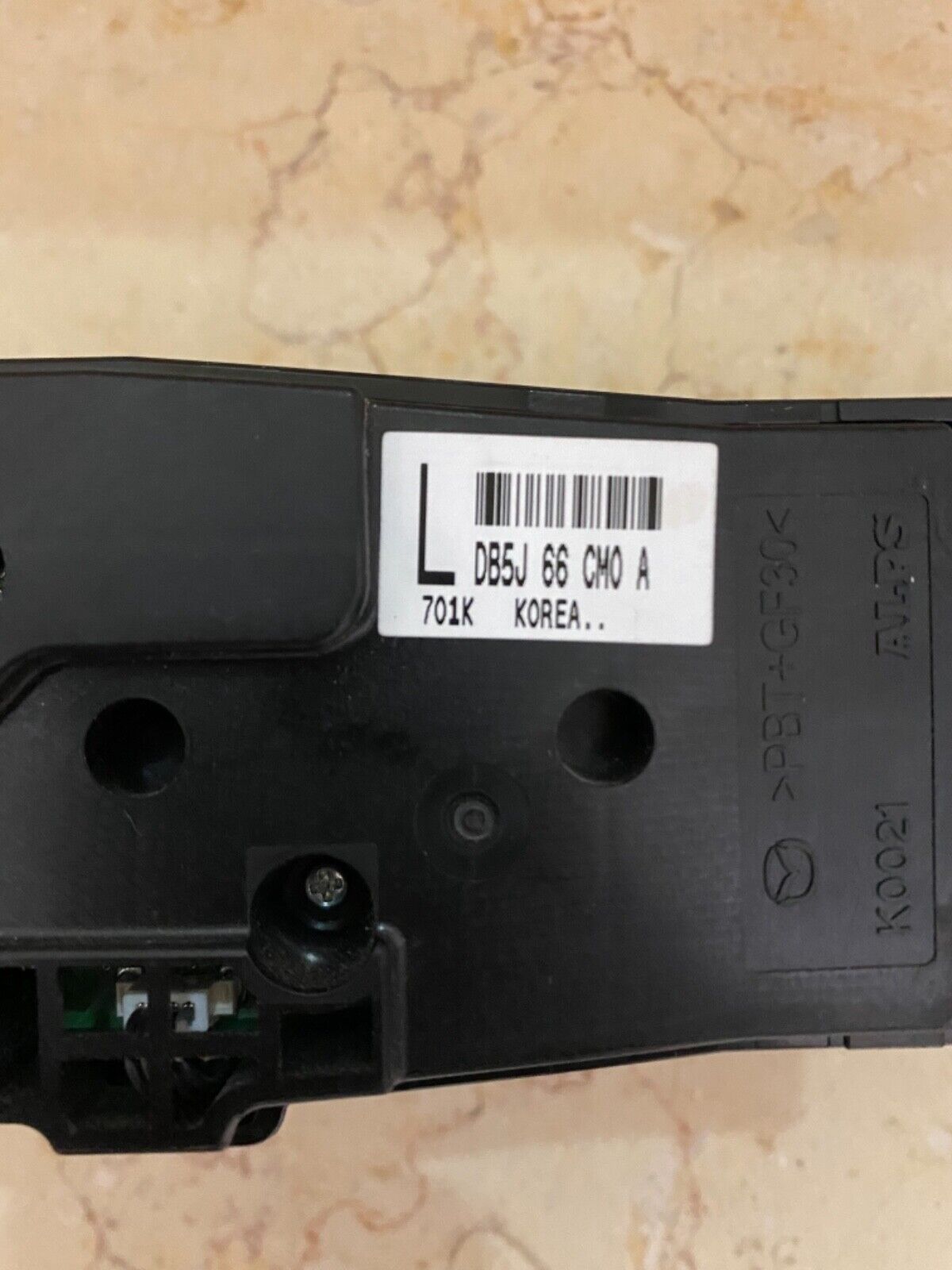 CONTROL SWITCH MAZDA CX3 2 CENTER CONSOLE 2016 2017 2018 2019 LDB5J66CMOA