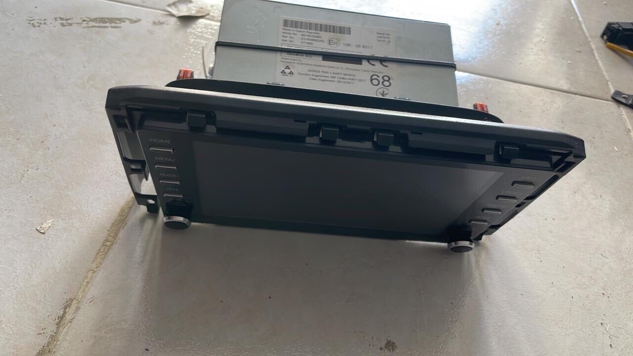 Toyota Corolla 2019 2021 OEM Radio Head unit touch screen Navigation 8614002680
