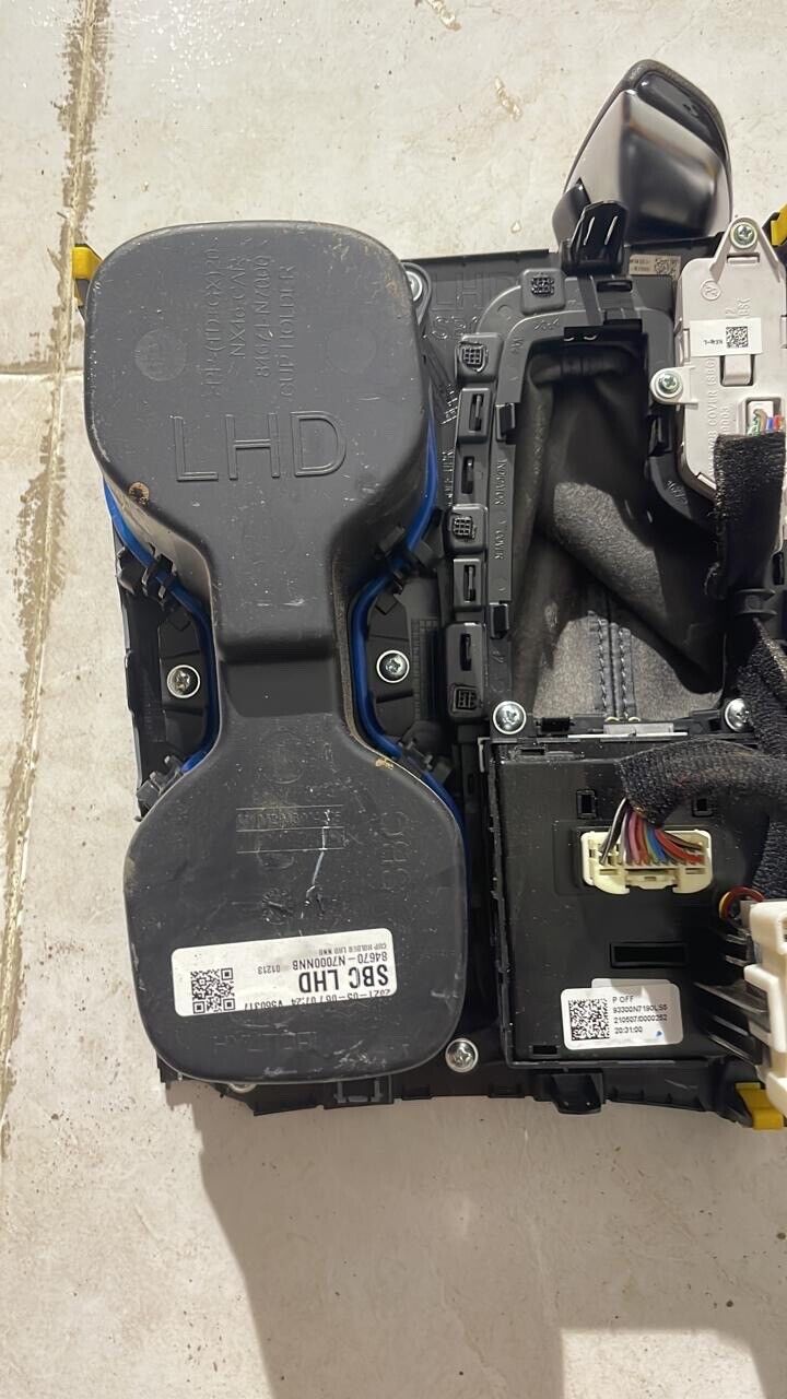 Hyundai Tucson 2022 2023 OEM shifter panel 93300N7190 LS5