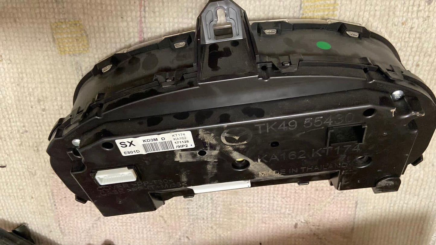 Mazda CX5 Dashboard instrument cluster kilometers 2750556 K162 KT174 TK4955430