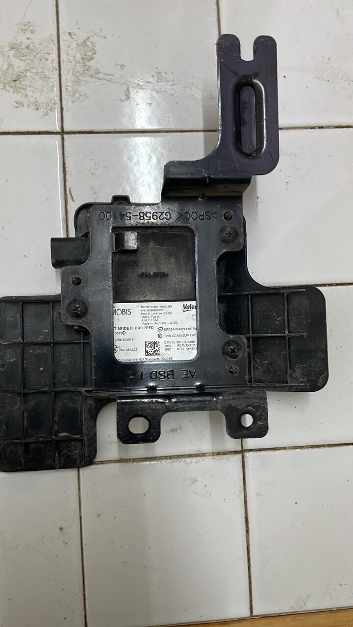 Hyundai Ioniq 2018 Rear Left Radar Spot Assist Sensor 95811G2000