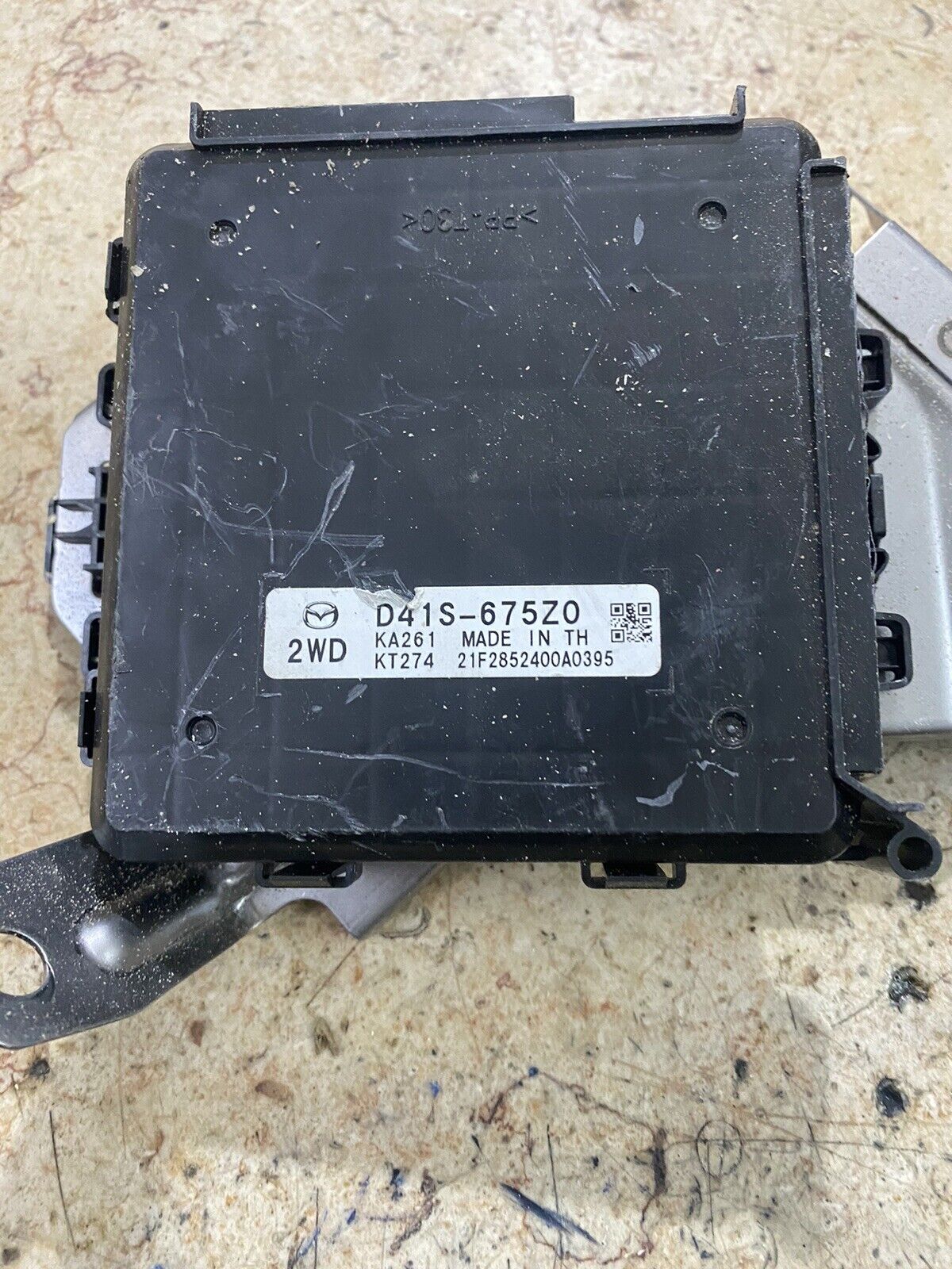 Mazda CX30 2020 electric supply unit control unit D41S675ZO