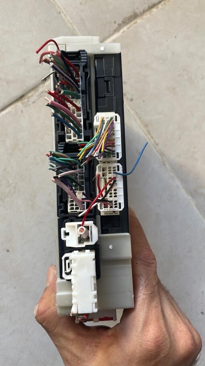 Toyota C-HR 2019 Multiplex Body Control Comfort Module Unit ECU MPX 89221F4130