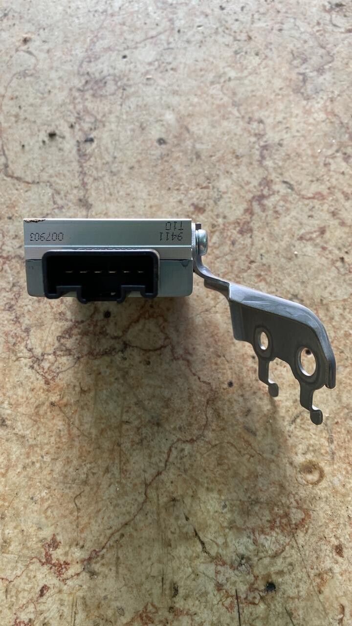 Toyota CHR 1.2 PETROL fuel pump control unit 89570-10040
