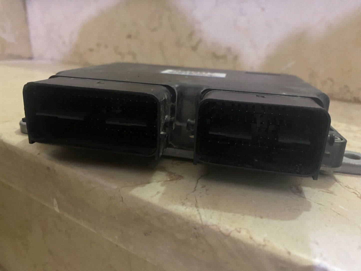 Mitsubishi Outlander 2013-2020 Engine Computer module ECU 1860c987 8125 7313