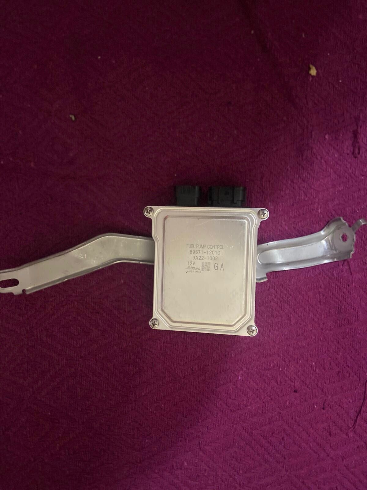 8957112010 Genuine Toyota RAV4 2018 2019 2020 COMPUTER Module , FUEL PUMP...