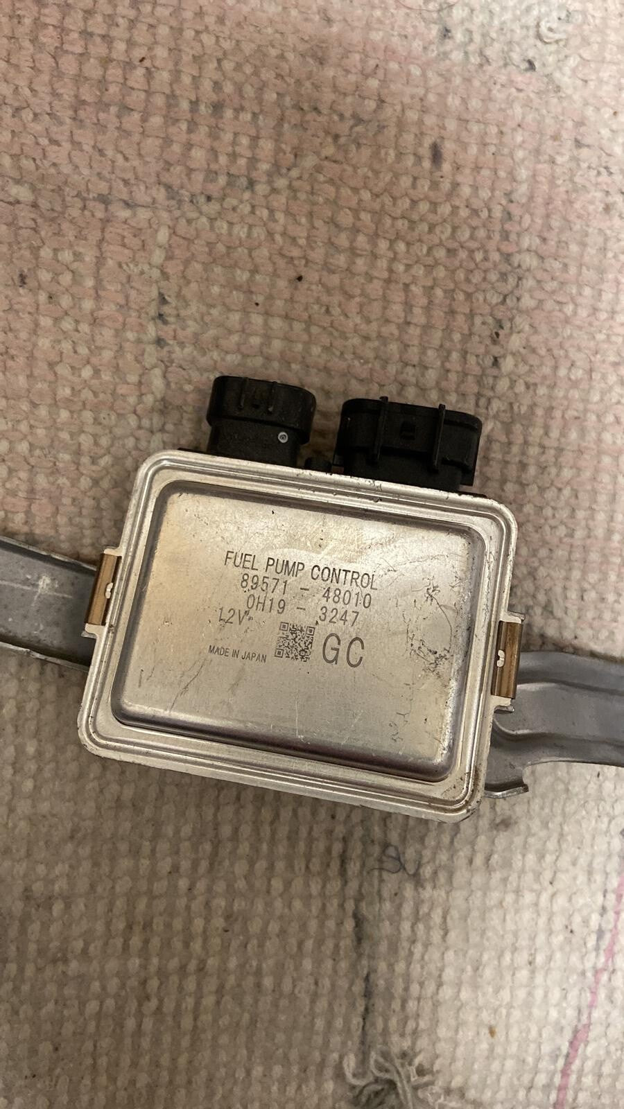 Toyota RAV4 2018 2019 2020 OEM FUEL PUMP Injection CONTROL Module 8957148010