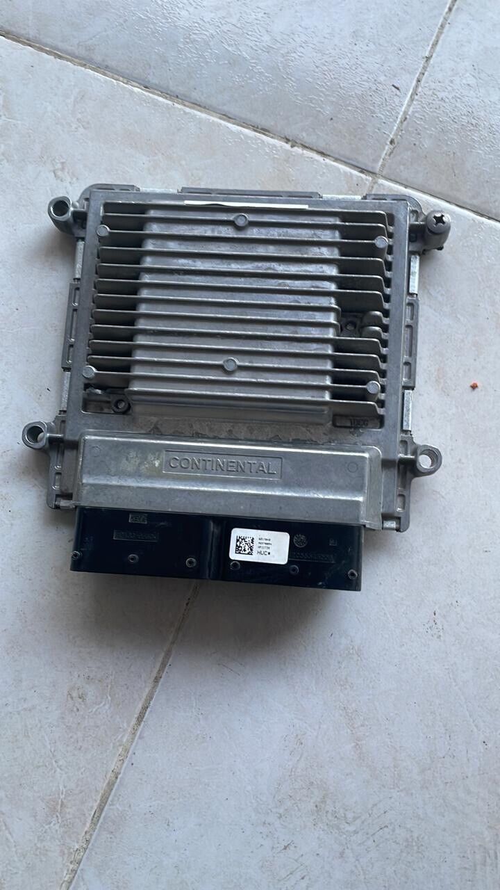 Hyundai Tucson ECU engine control unit 391982EKB0