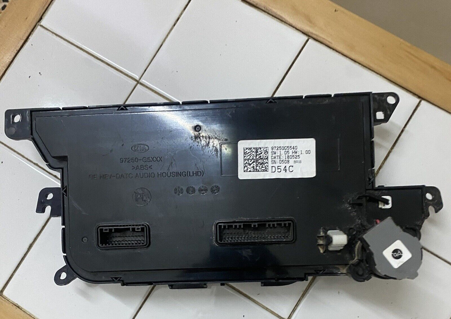 kia Niro 2020 AC heating control 97250G5540 D54C