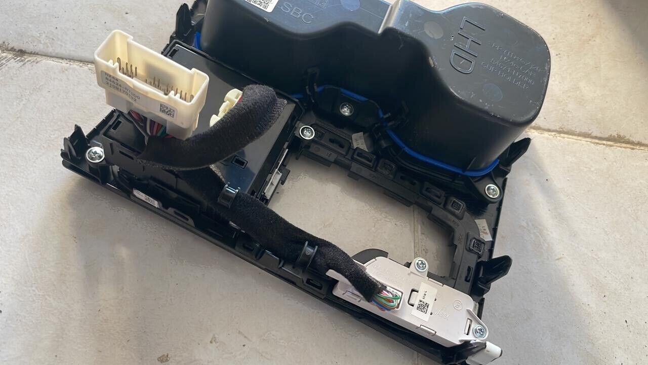 Hyundai Tucson 2022 2023 OEM shifter panel 93300N7250LS5