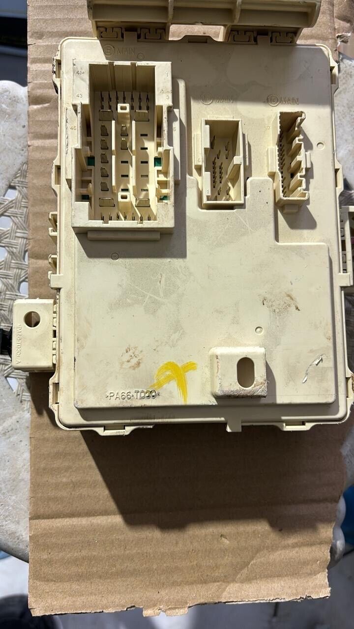 Hyundai Tucson 2018 2019 OEM fuse box 91950D3510