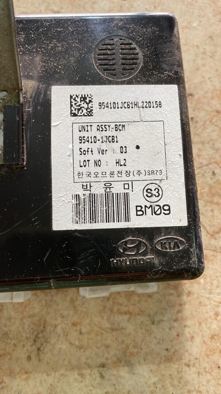 Hyundai I20 BCM Body control Module 954101JCB1 BM09