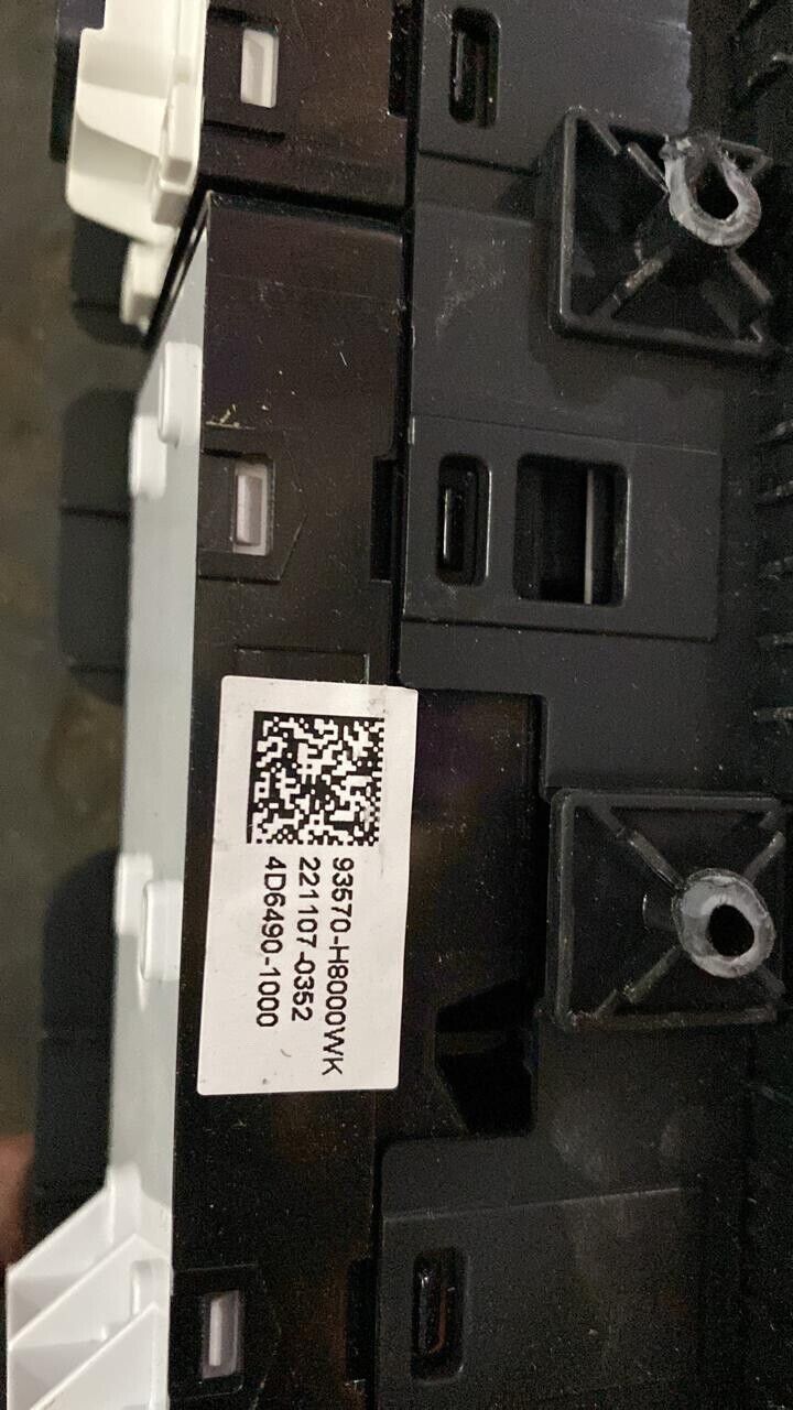 Kia Stonic 2022 2023 window center switch Control 93570H8000WK