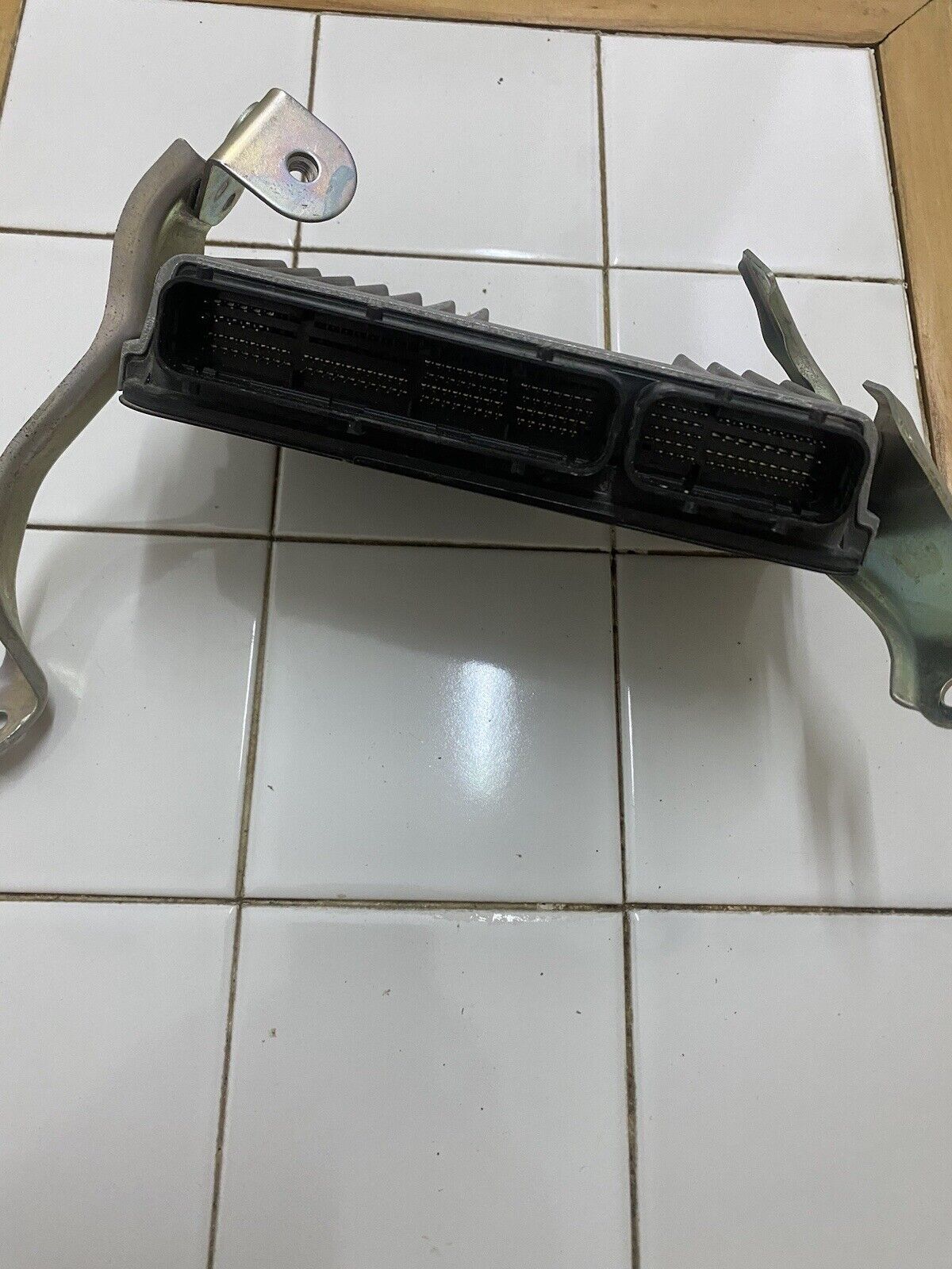 TOYOTA C-HR 1.8 Hybrid 2018 2020 RHD Engine ECU Control Unit 89661F4050 FE