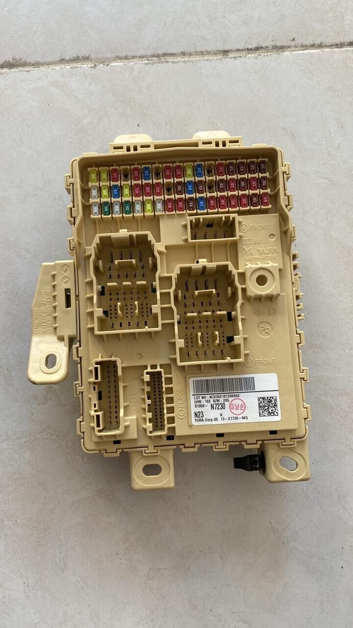 Hyundai Tucson 2021 2023 fuse box left hand drive 91950N7230 N23 N7220