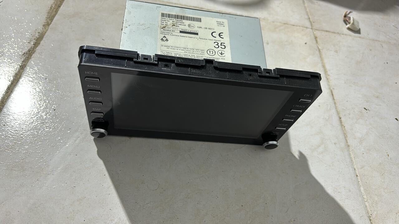 Toyota Corolla 2019 2022 OEM Radio Head unit touch screen