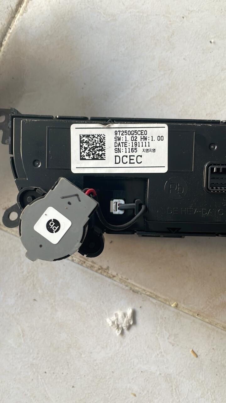 KIA Niro 2019 2020 AC Heating climate control unit 97250G5CE0 DCEC