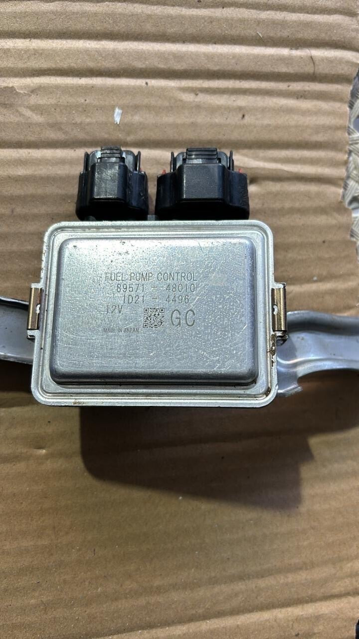 Toyota RAV4 2018 2019 2020 OEM FUEL PUMP Injection CONTROL Module 8957148010