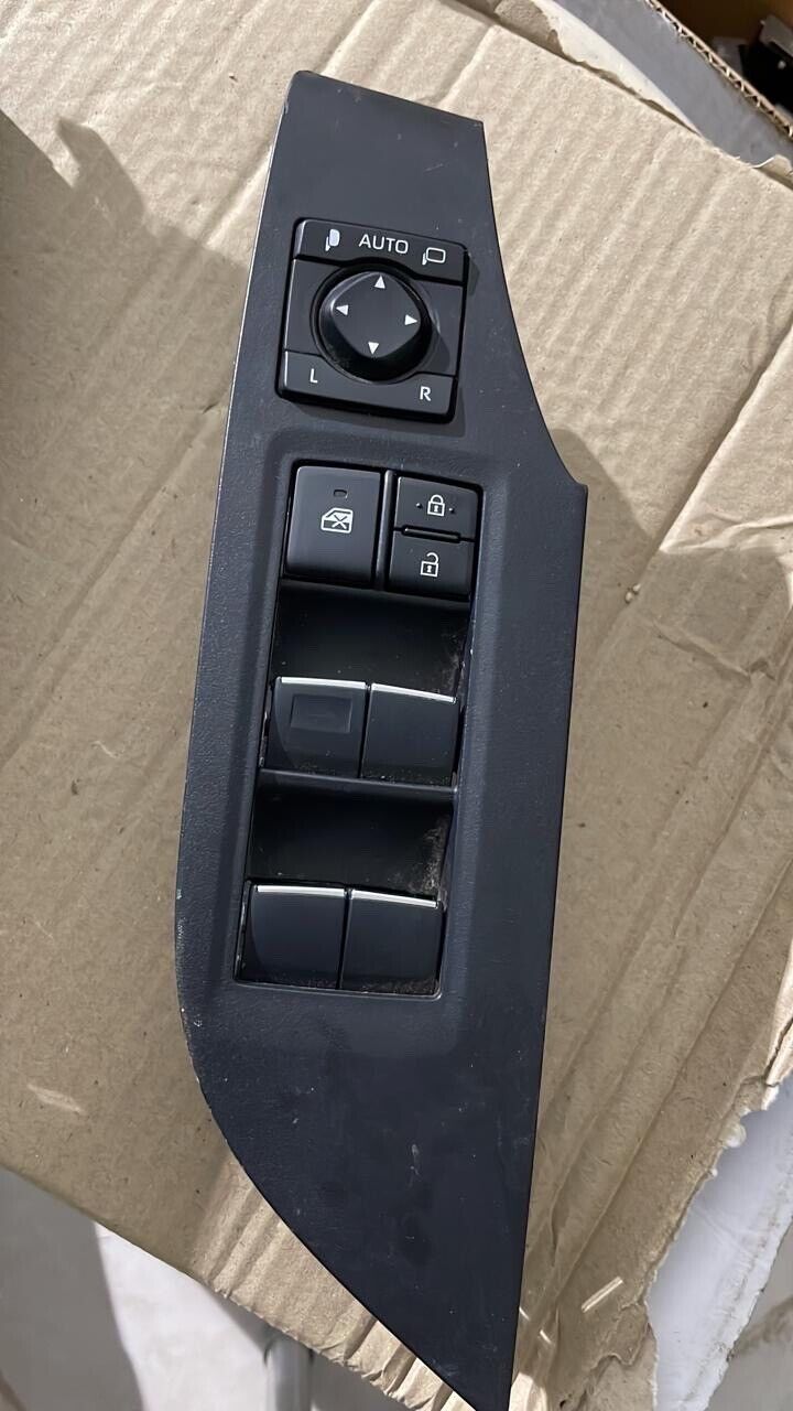 Toyota Rav4 2018 2022 OEM center window switch control 8404042030