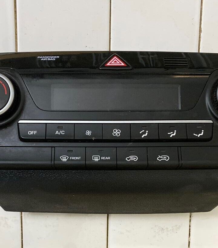 Hyundai Tucson 2015 2019 AC Heating control 97250D7FB0 TRFB