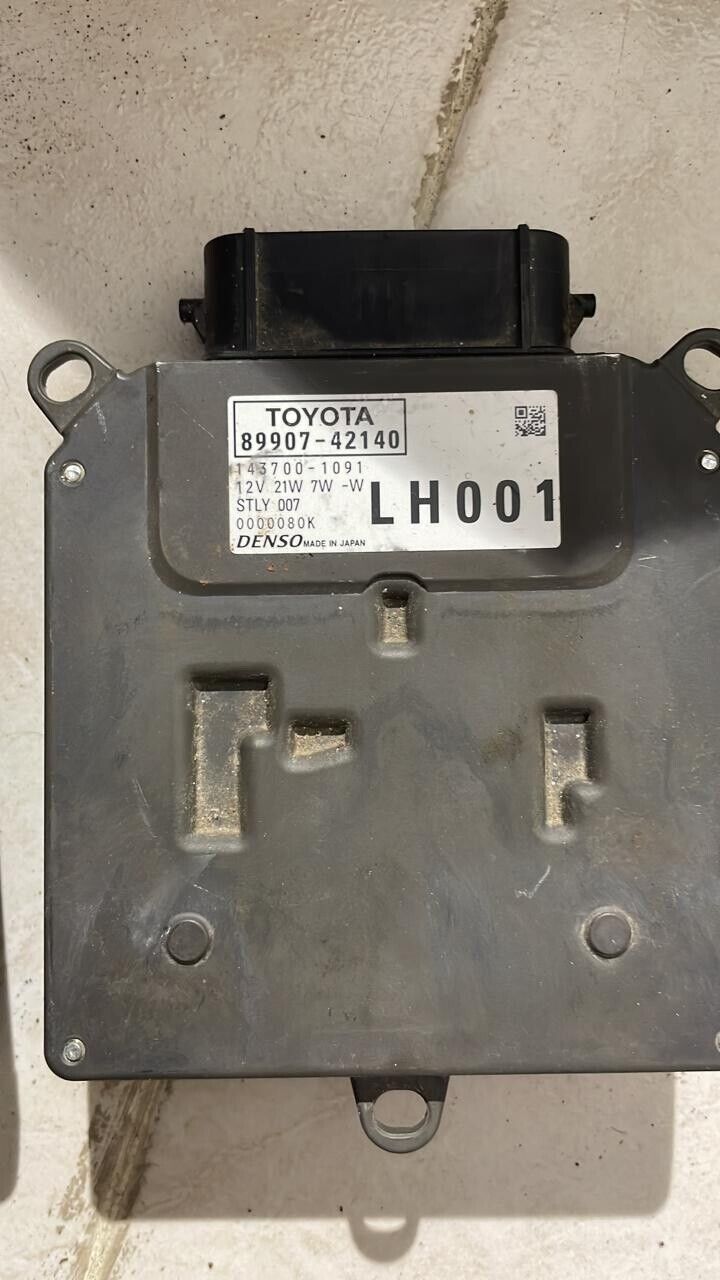 Toyota Rav4 2019 2022 OEM front light control unit 8990742140 8990742020