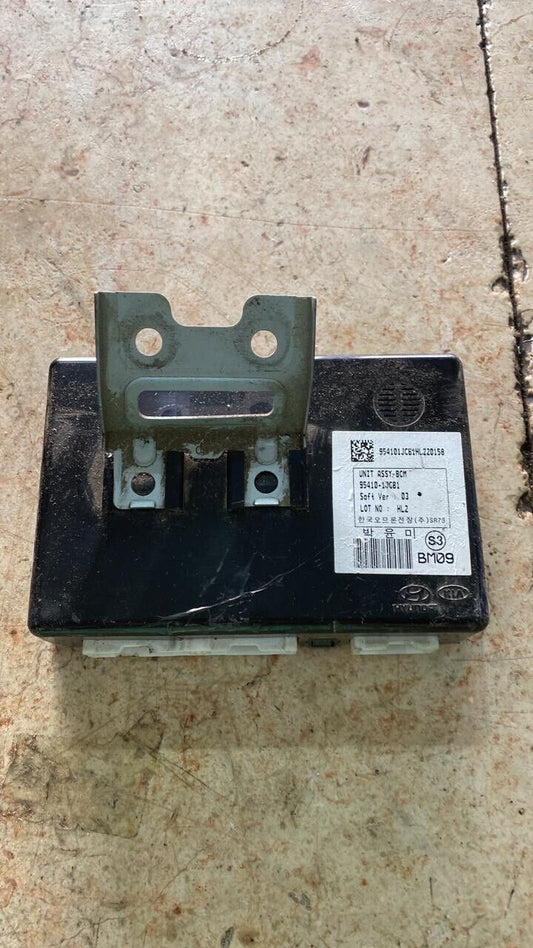 Hyundai I20 BCM Body control Module 954101JCB1 BM09