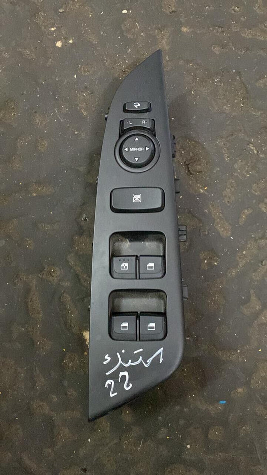 Kia Stonic 2022 2023 window center switch Control 93570H8000WK