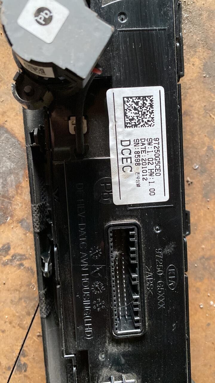 Kia Niro AC heating Control unit 97250g5ce0