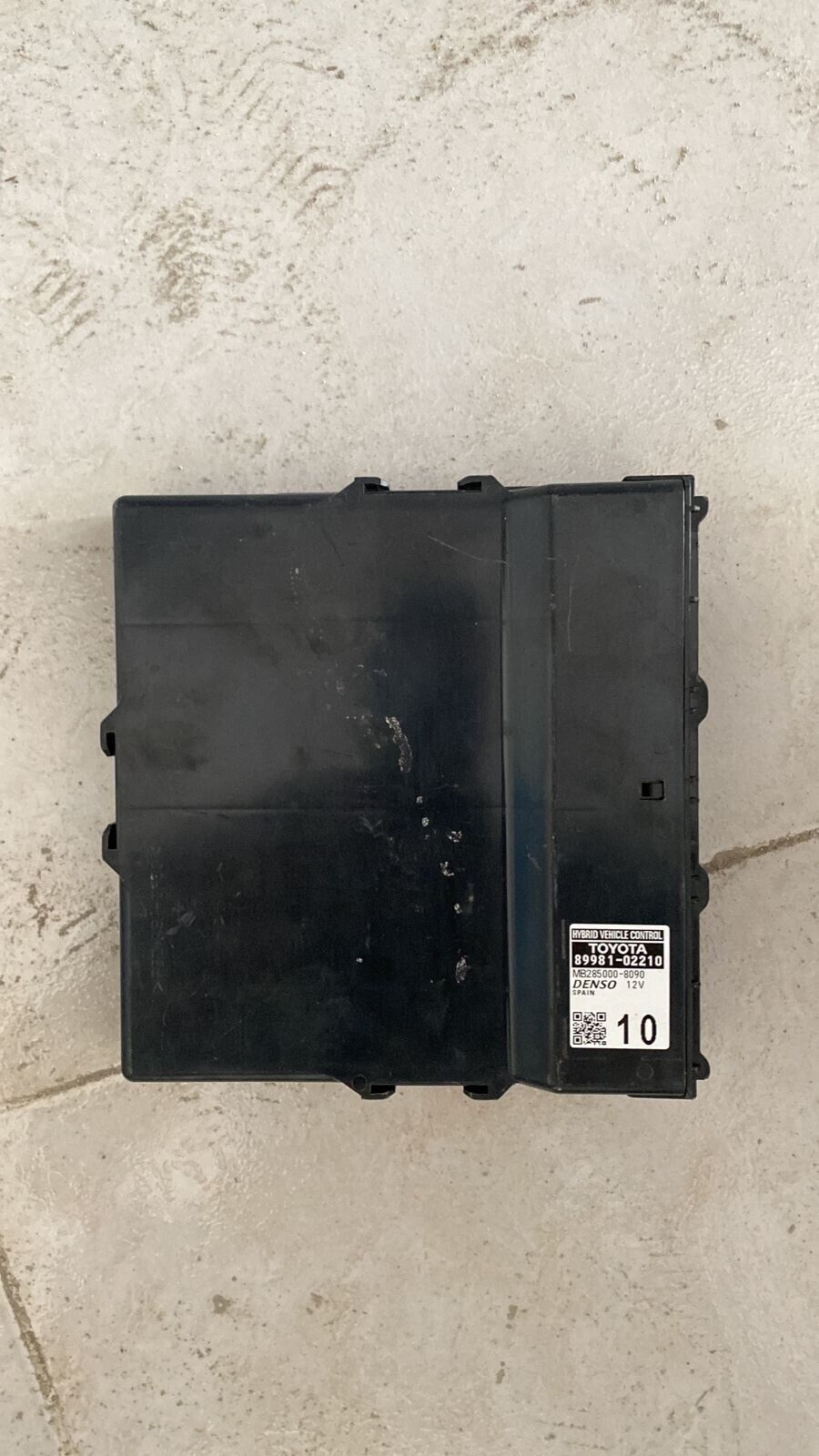 Toyota Hybrid vehicle control module 8998102210 MB2850008090