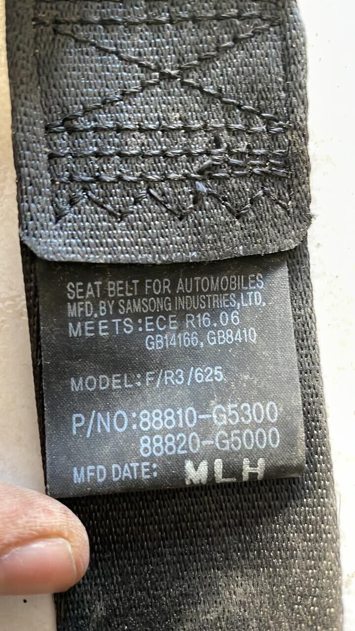 Kia NIRO 2016 2019 OEM seat belt seat front right left 88820G5000WK 88810G5000WK