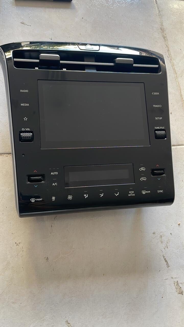 Hyundai Tucson 2022 2023 OEM Head unit Radio Touch Screen 96525N7000RET