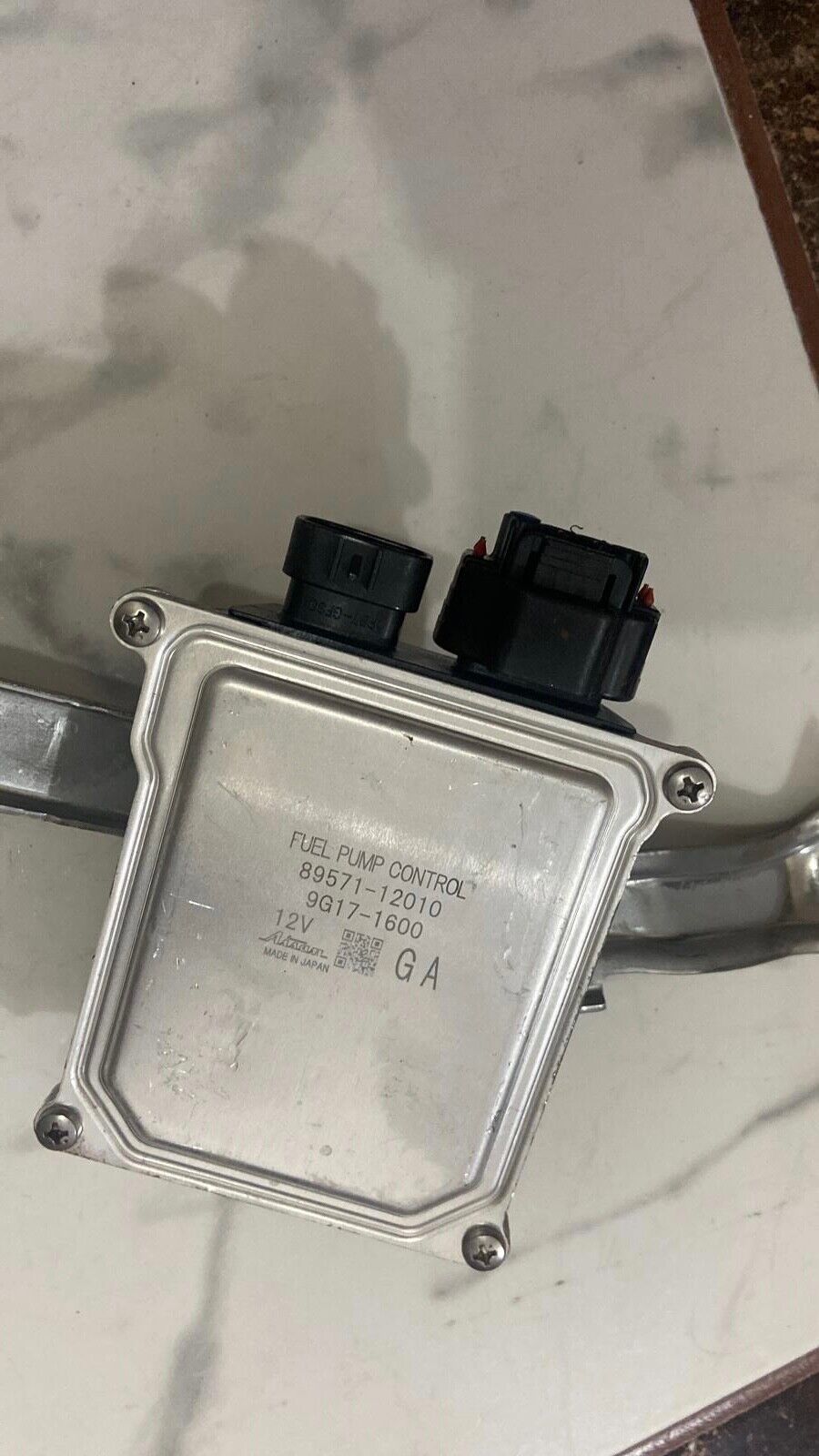 Toyota RAV4 Hybrid 2020 Fuel Pump Driver Module 8957112010