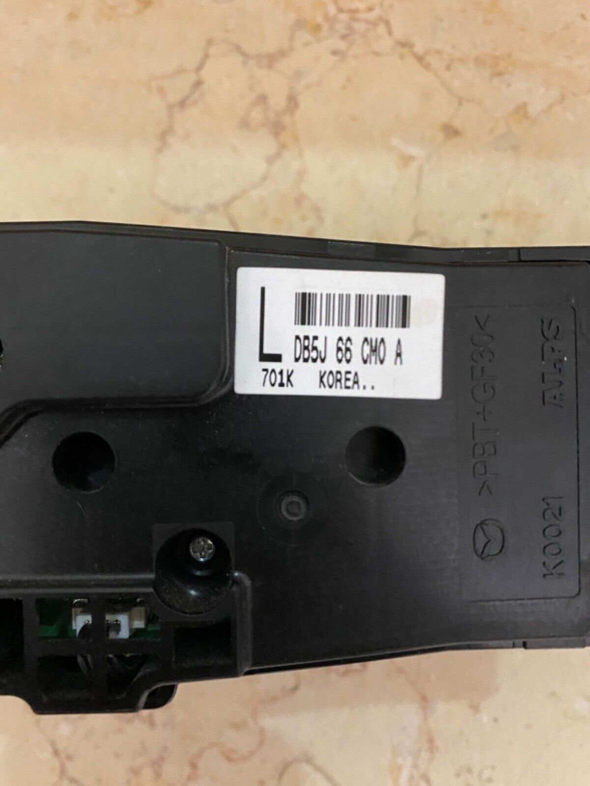 CONTROL SWITCH MAZDA CX3 2 CENTER CONSOLE 2016 2017 2018 2019  LDB5J66CMOA