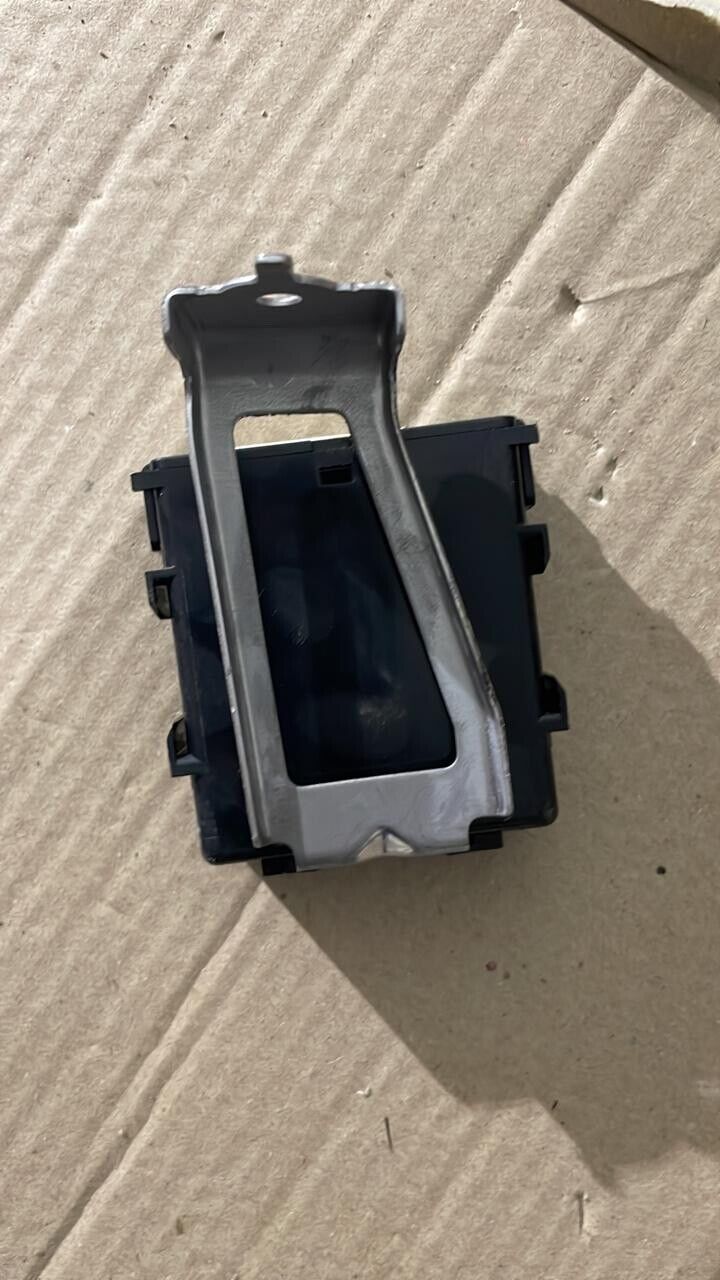 TOYOTA RAV4 2018 2022 OEM WINDSHIELD WIPER RELAY COMPUTER CONTROL MODULE UNIT