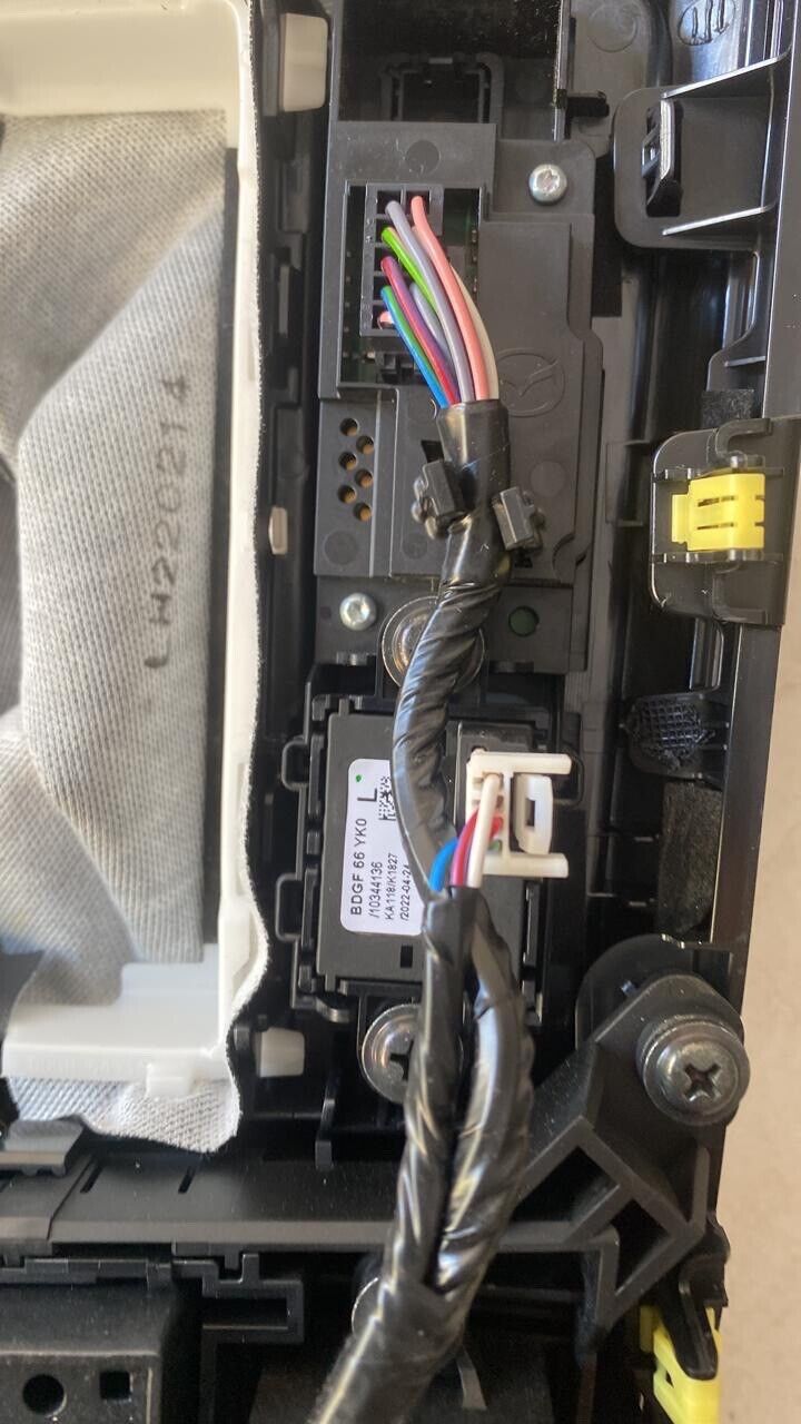 Mazda CX30 OEM 2021 2023 Console center switch control Auto Parking BDGF66CM0