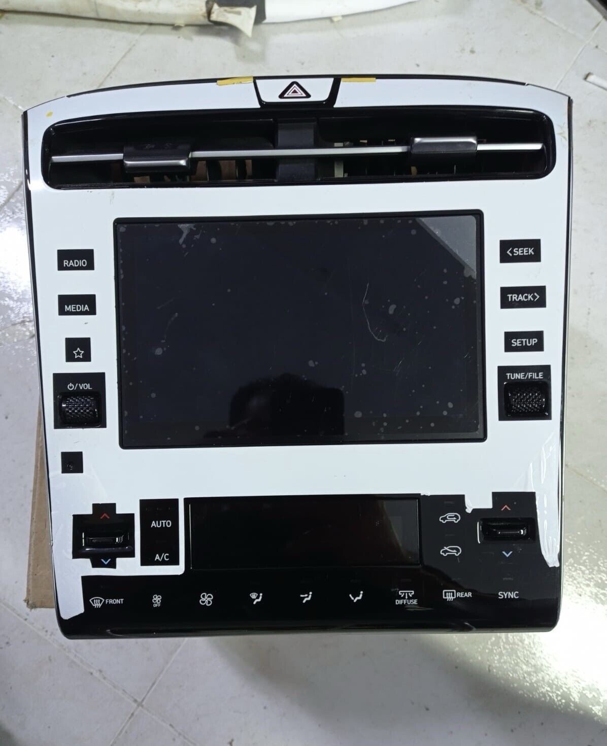 Hyundai Tucson 2021 2023 OEM Head unit Radio Touch Screen 97250N7300 RE30