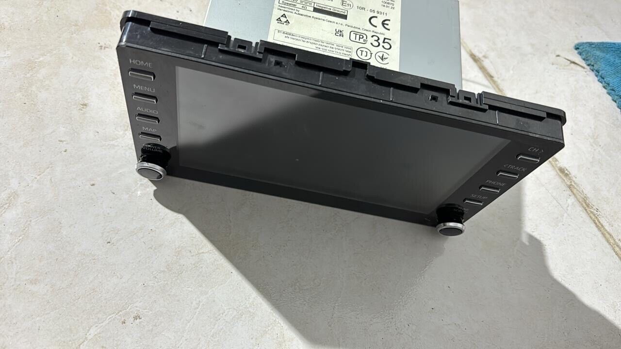 Toyota Corolla 2019 2022 OEM Radio Head unit touch screen