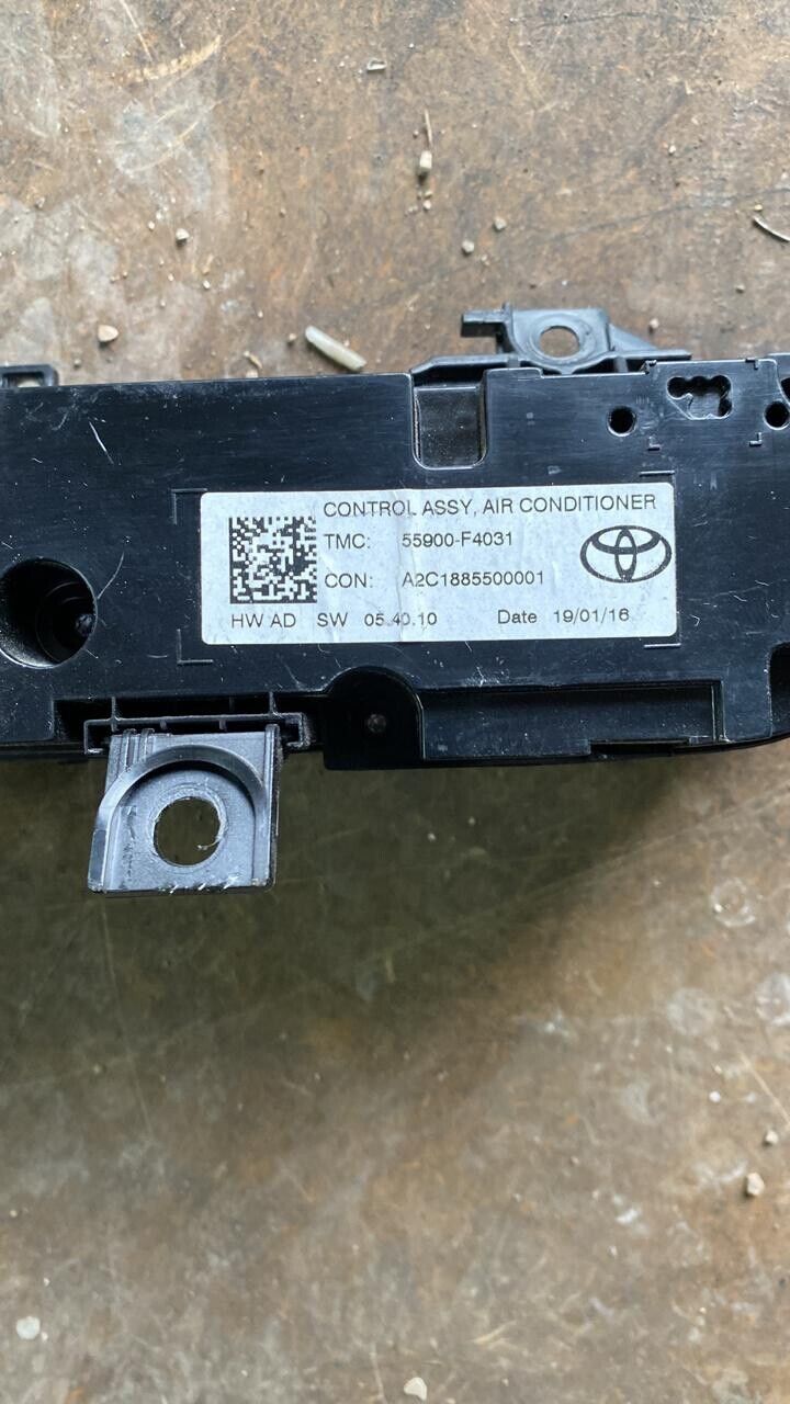 toyota CHR 2018 2021 AC heating control 55900F4031 F4410