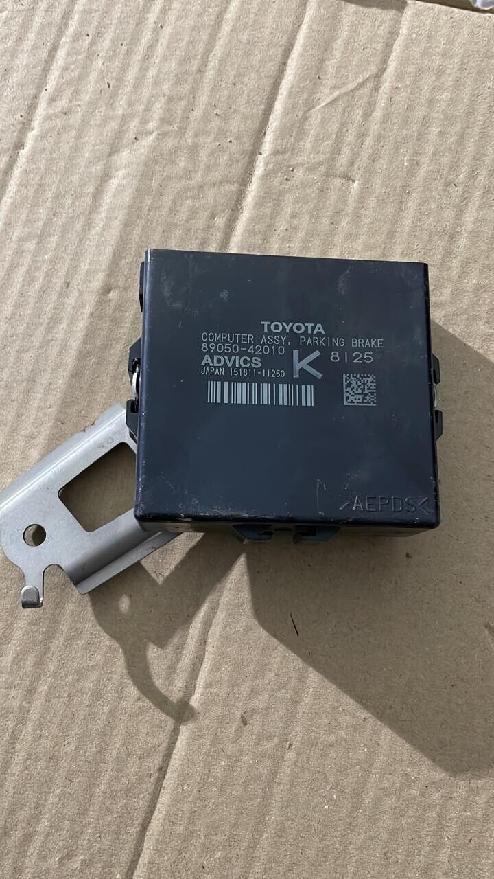 Toyota RAV4 2018 2023 OEM Barking Brake Control 8905042010 K