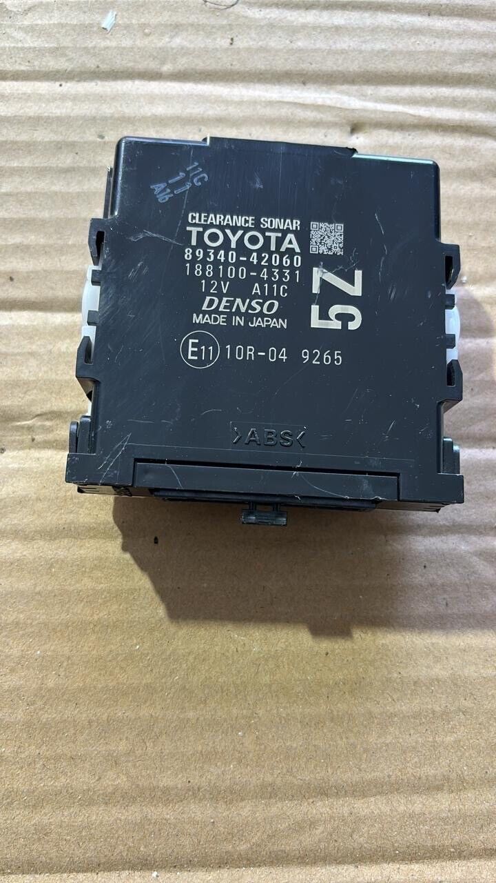 Toyota RAV4 2019 2022 OEM parking sensor control 8934042060